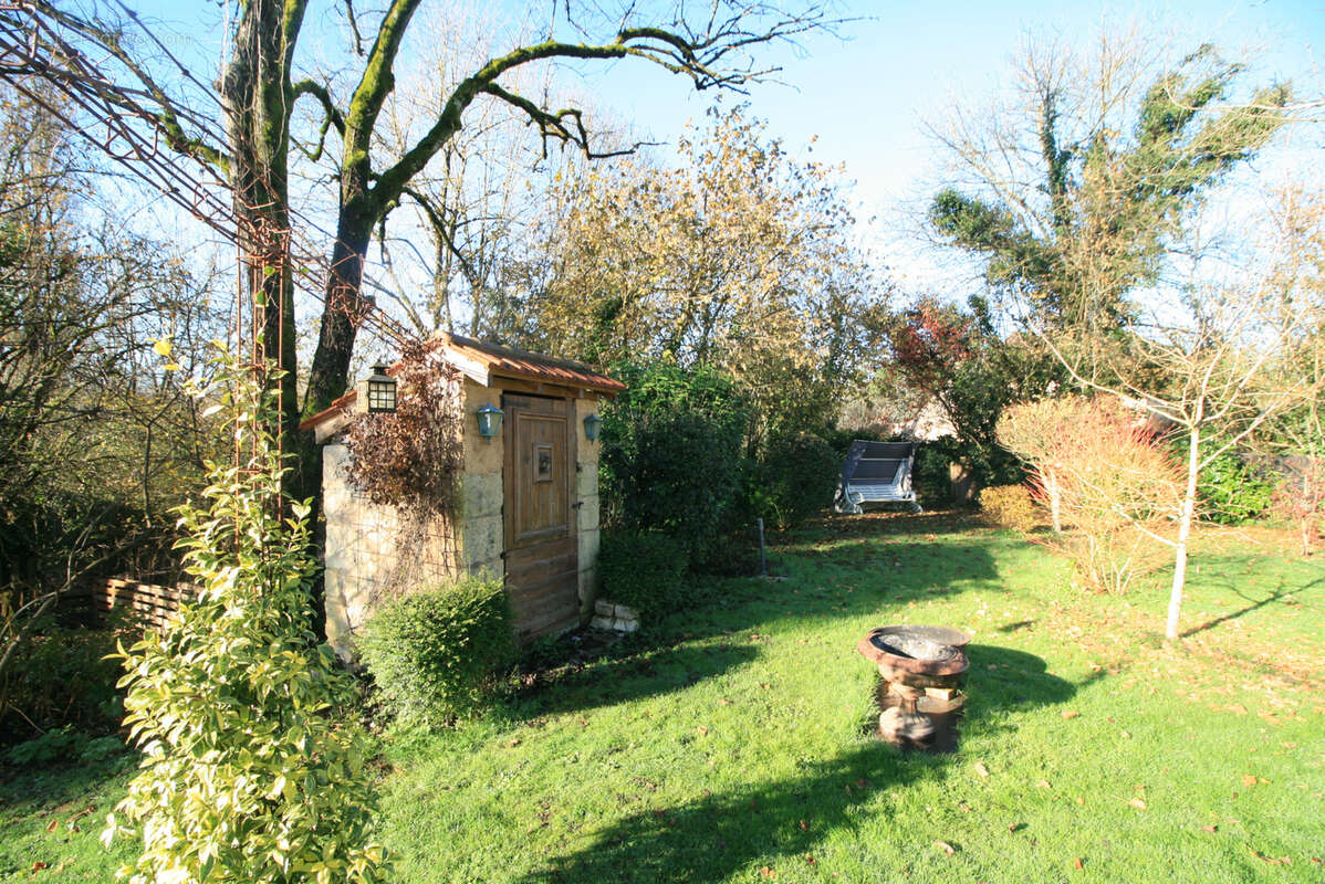 Maison à LE BUGUE