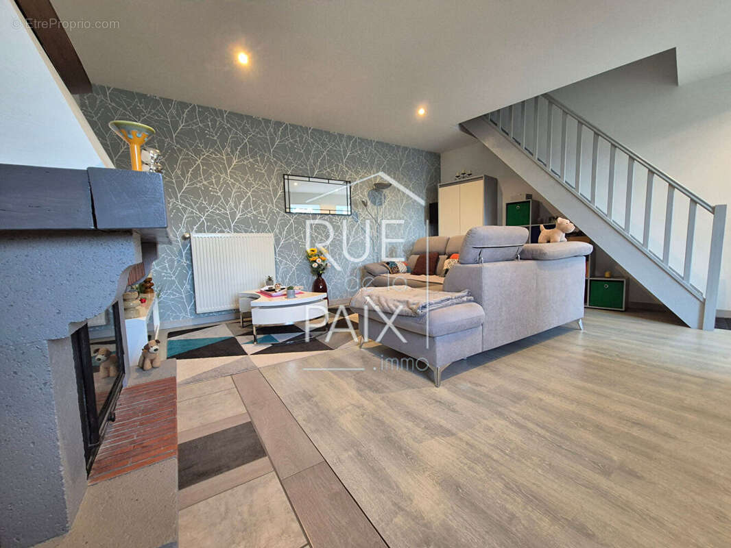 Maison ceaux-en-loudun 222 m2 - 6 chambres - photo 6