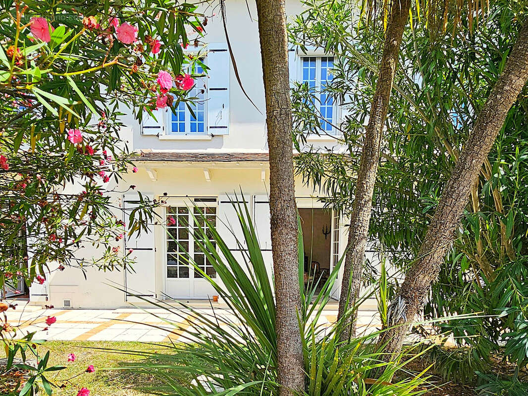 Maison à VILLENEUVE-SUR-LOT