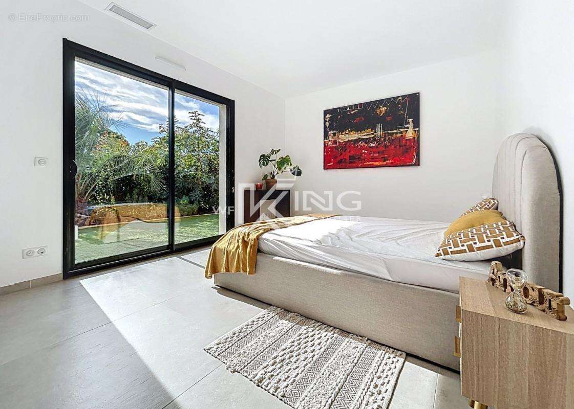 Maison à SAINT-RAPHAEL