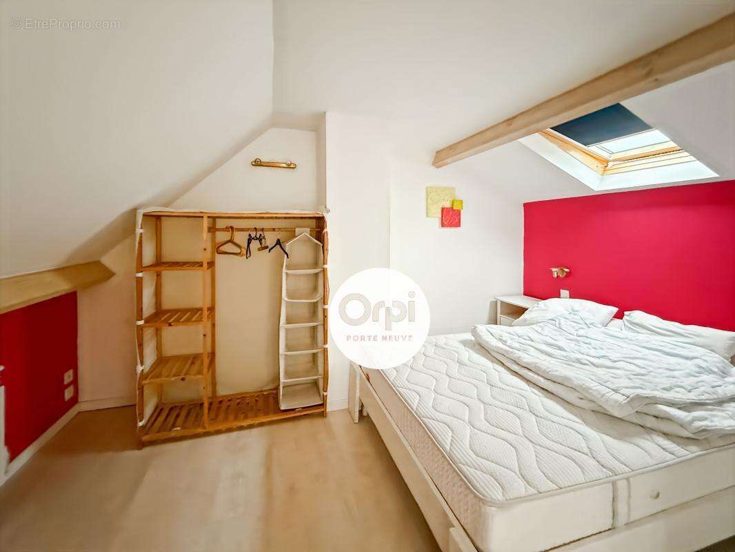 Maison à ESTREELLES