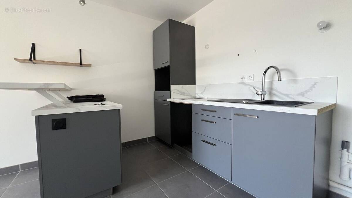 Photo 1 - Appartement à VILLEURBANNE