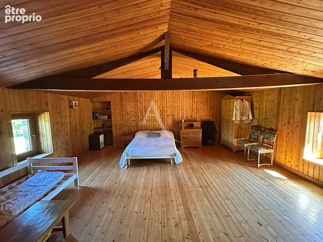 Maison en pierre de 222m² à vendre en campagne à proximité d'AIZENAY avec piscine et grange - photo 13