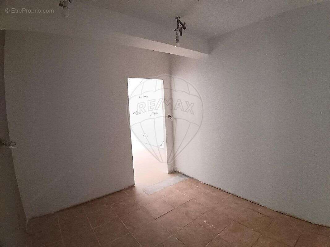 Appartement à SAINT-LAURENT-SUR-SAONE