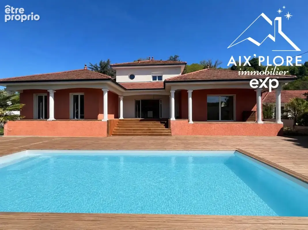 Maison 180 m² à La Tour-Du-Pin  - photo 2