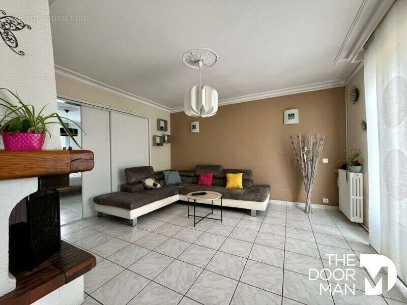 Maison à SAINT-SEBASTIEN-SUR-LOIRE