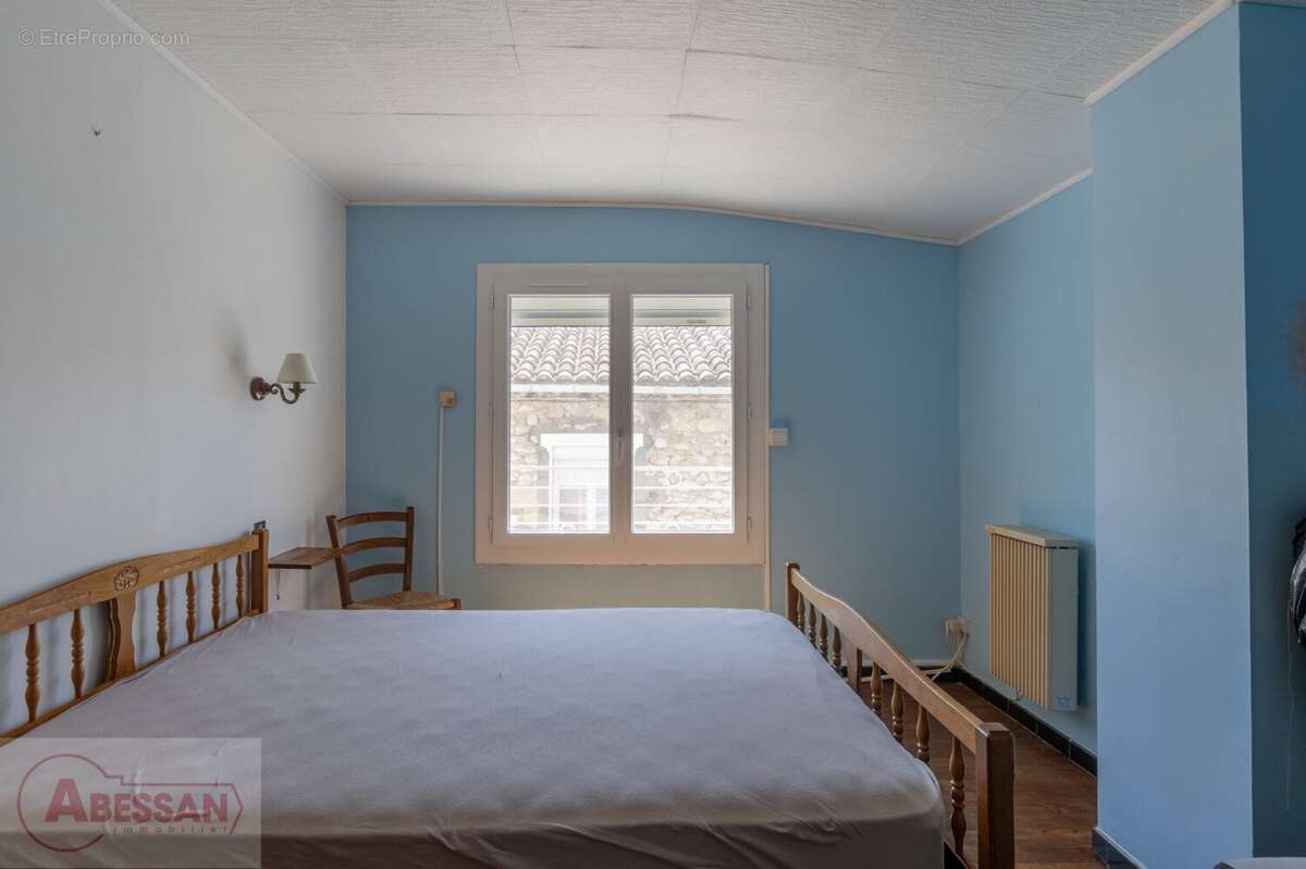 Maison à LA CALMETTE