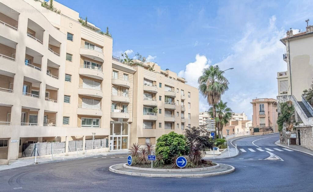 Appartement à BEAUSOLEIL