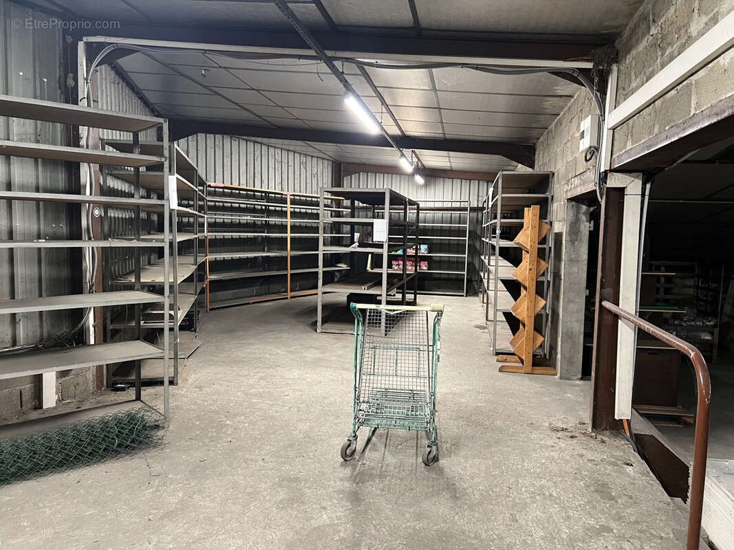 Commerce à ROUSSILLON