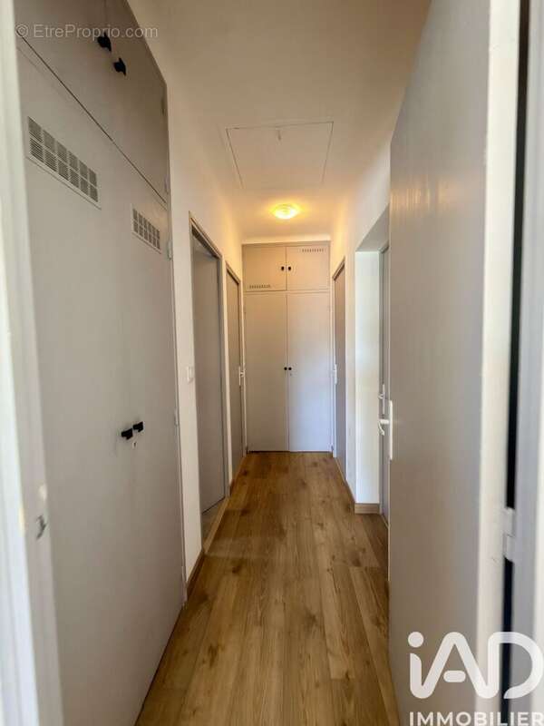 Appartement 88 m² à Aubagne  - photo 4