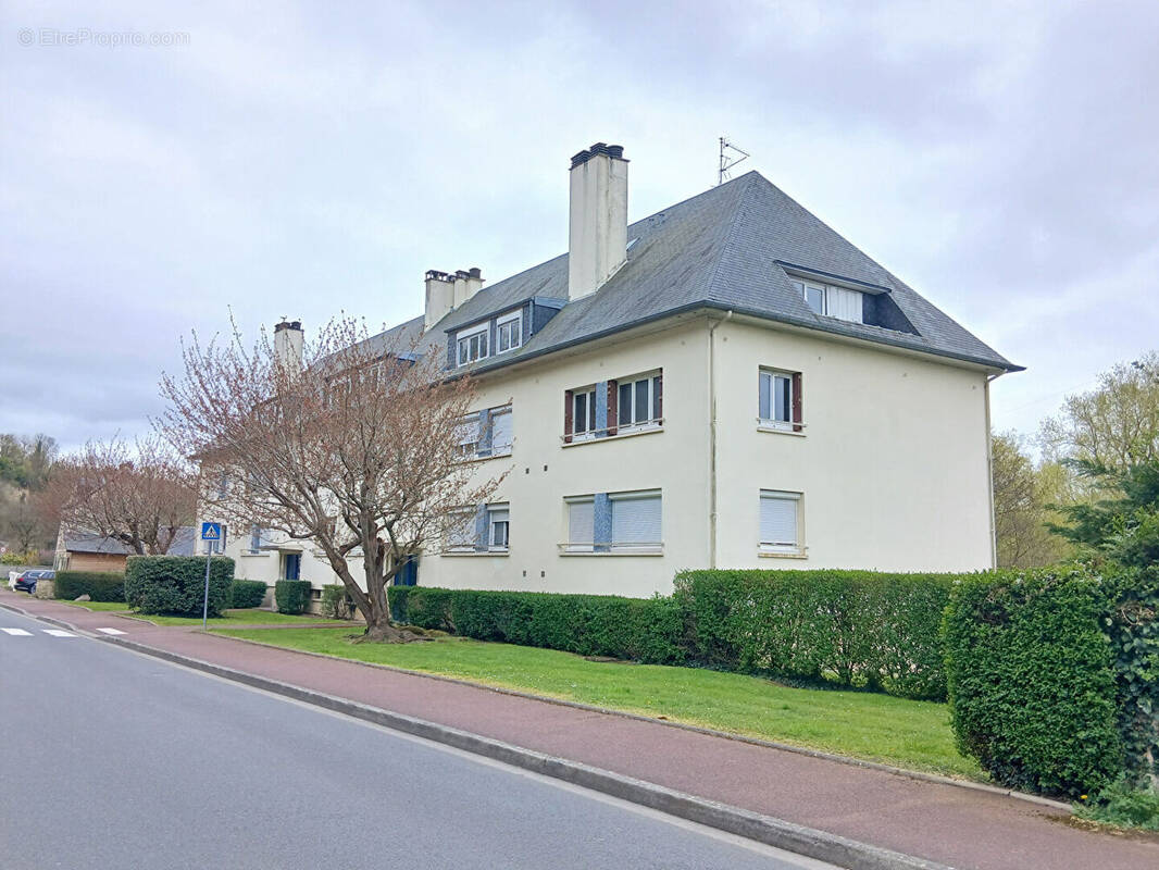 Appartement à MONDEVILLE