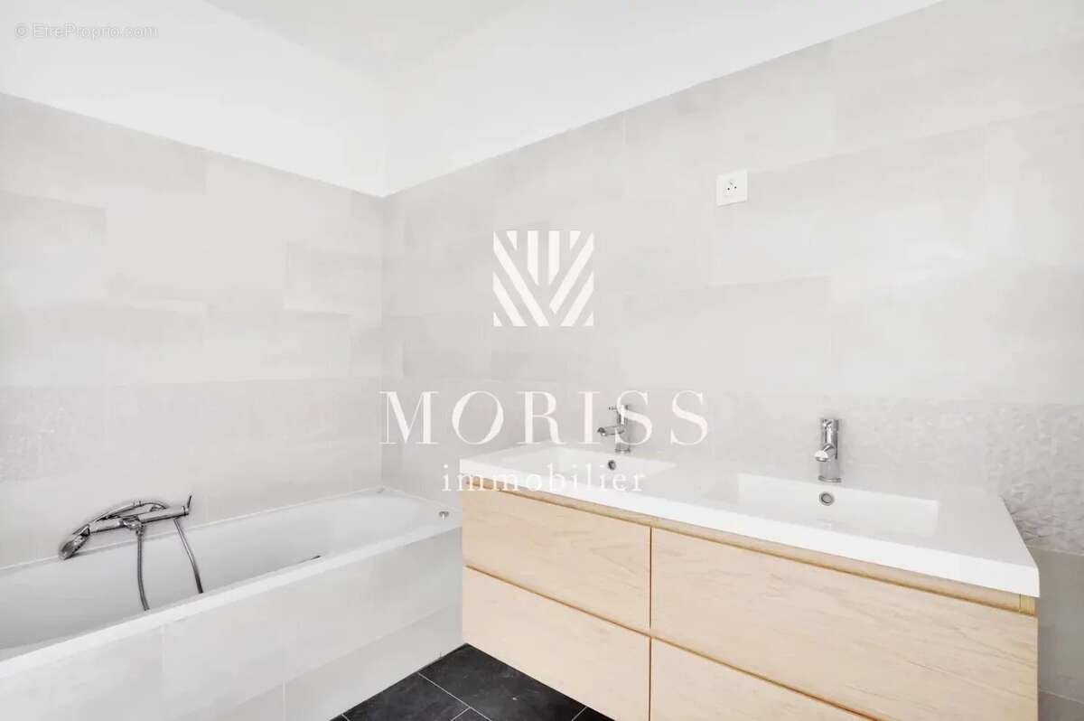 Appartement à LEVALLOIS-PERRET