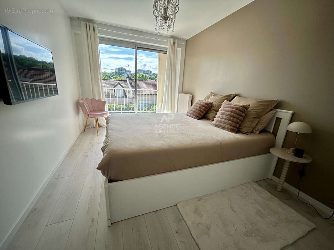 Appartement à POISSY