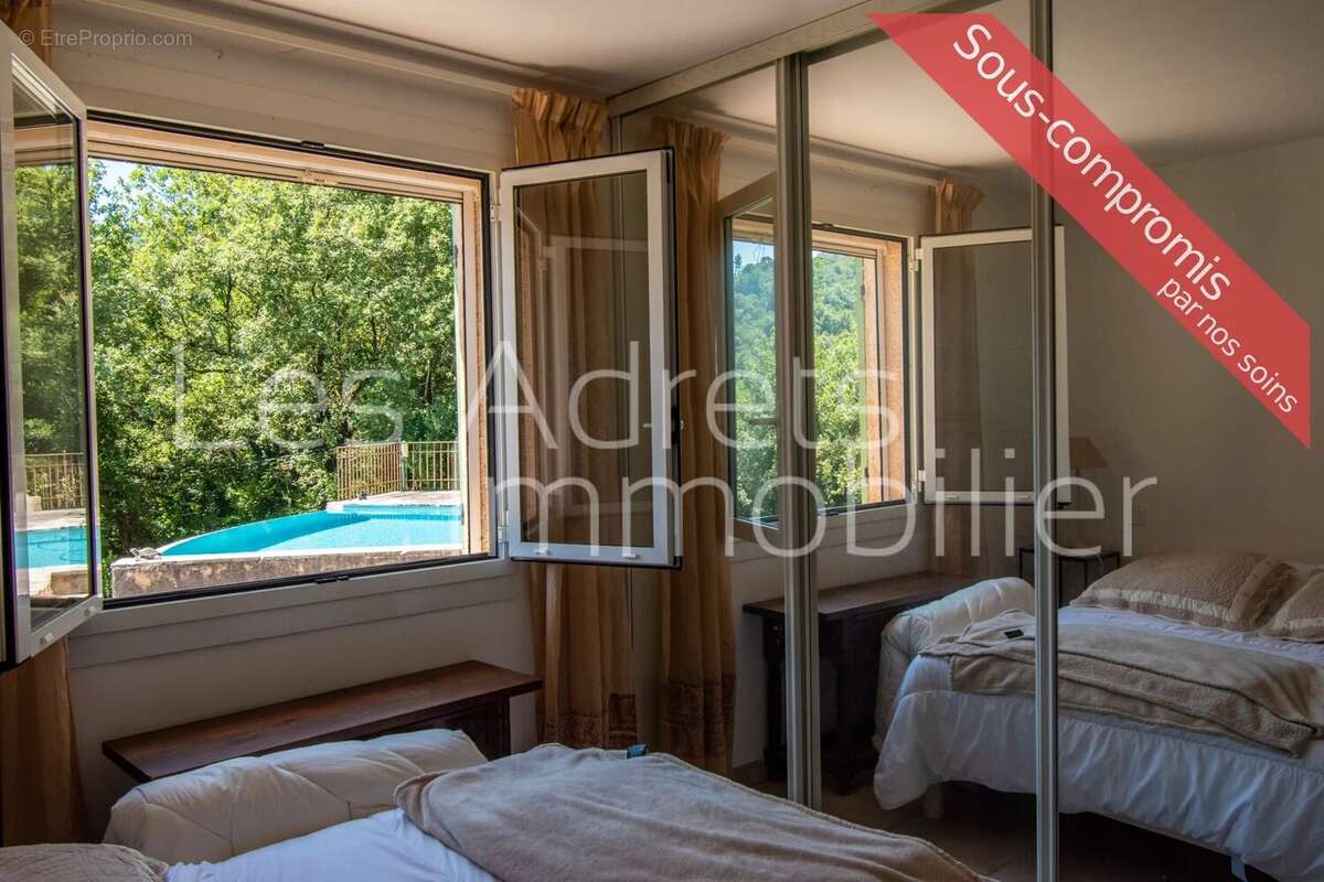 Maison à LES ADRETS-DE-L&#039;ESTEREL