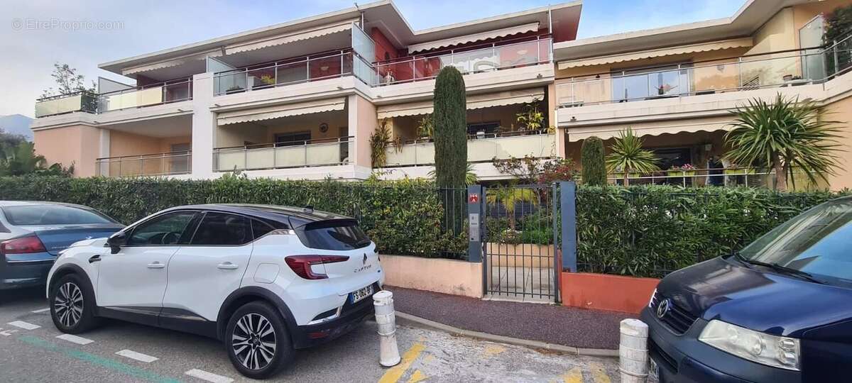 Appartement à ROQUEBRUNE-CAP-MARTIN