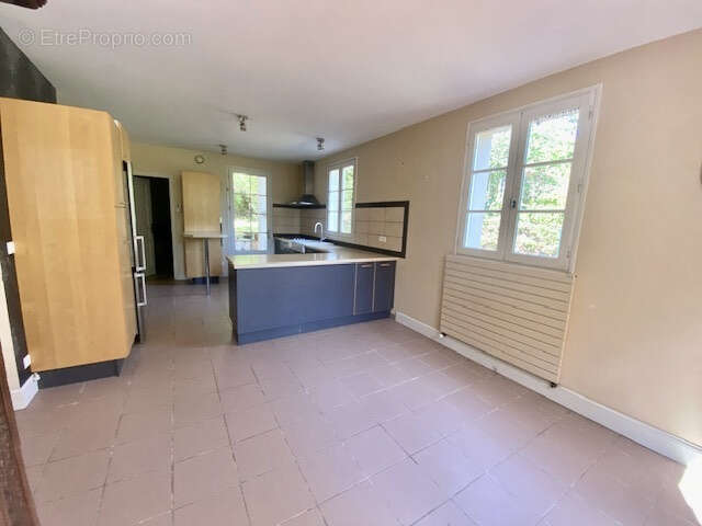 Maison 8 pièces (200m2), jardin à Auch - photo 5