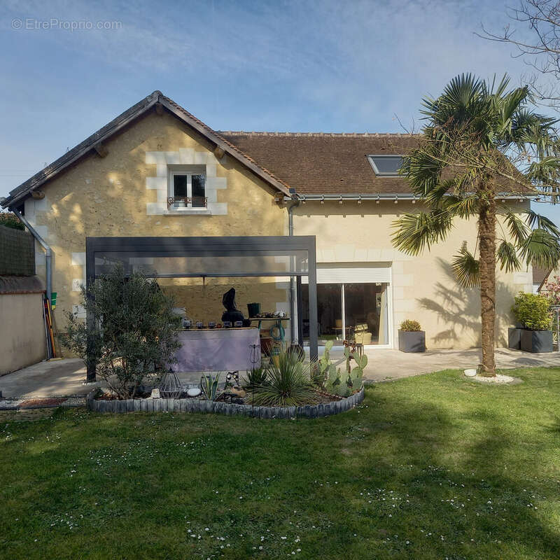 Maison à NOUZILLY