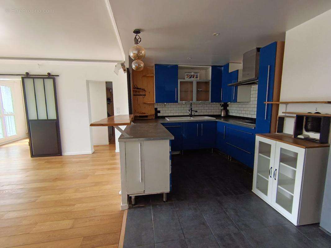 Appartement à LES ULIS