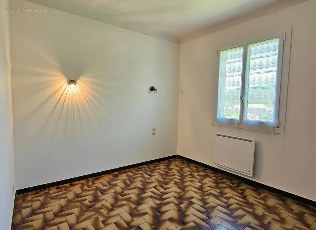 Maison Belesta 6 pièces avec jardin constructible - photo 7