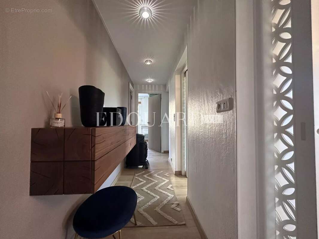 Appartement à ROQUEBRUNE-CAP-MARTIN
