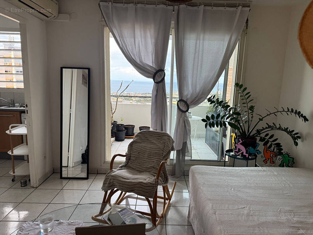 Appartement à SAINT-DENIS