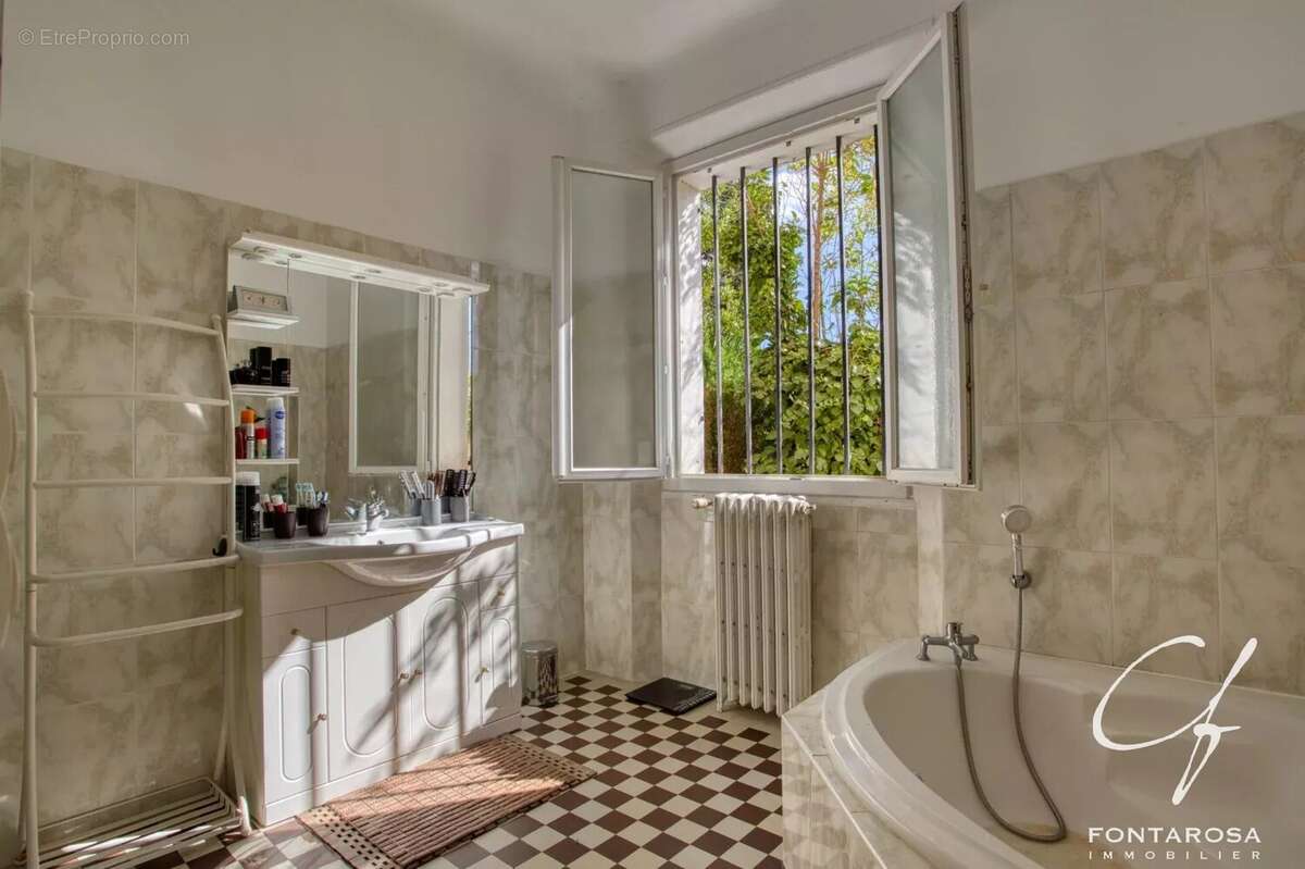 Maison à SAINT-RAPHAEL