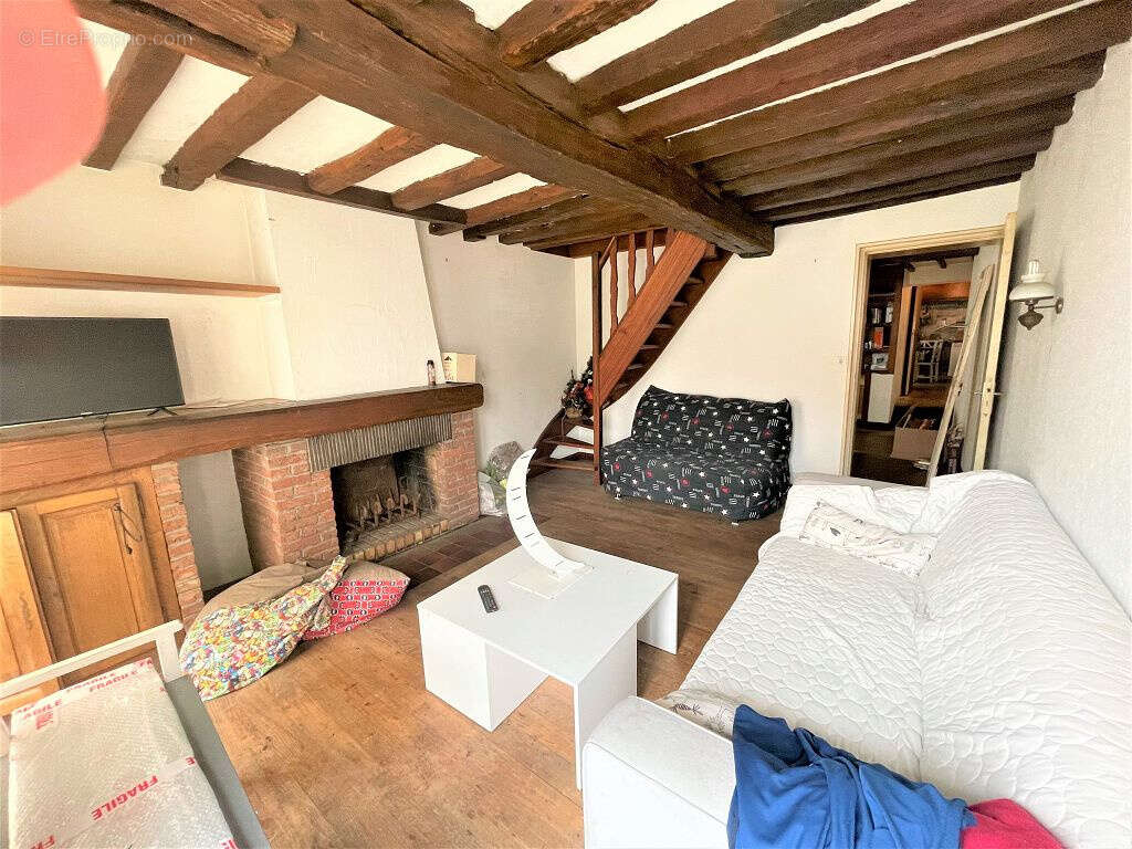 Appartement à AIRE-SUR-LA-LYS