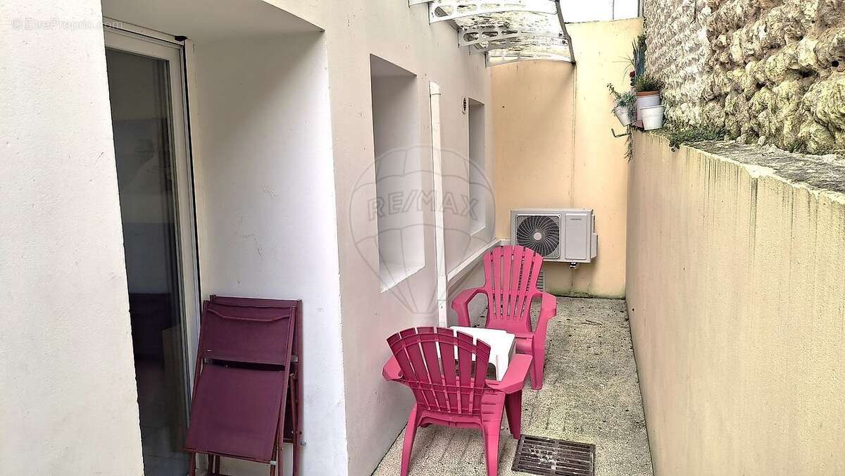 Appartement à VAUX-SUR-MER
