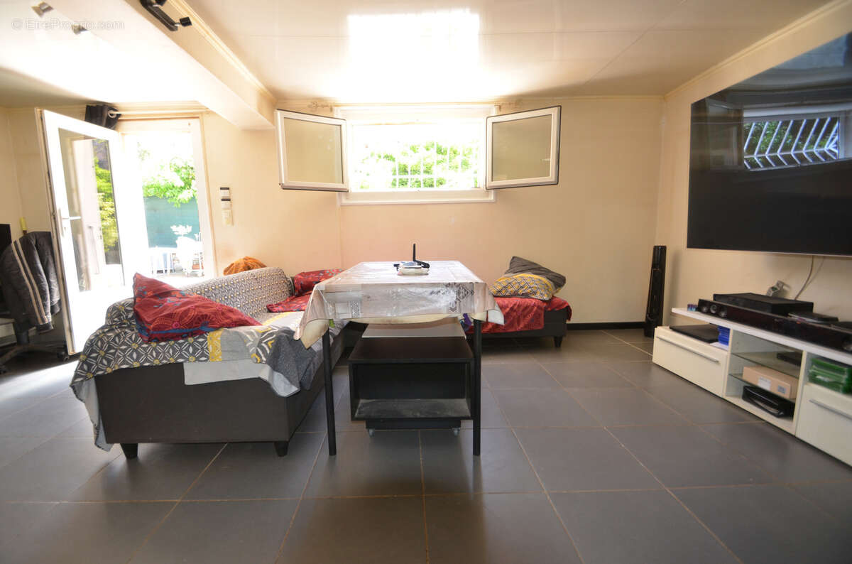 Maison à LA VALETTE-DU-VAR