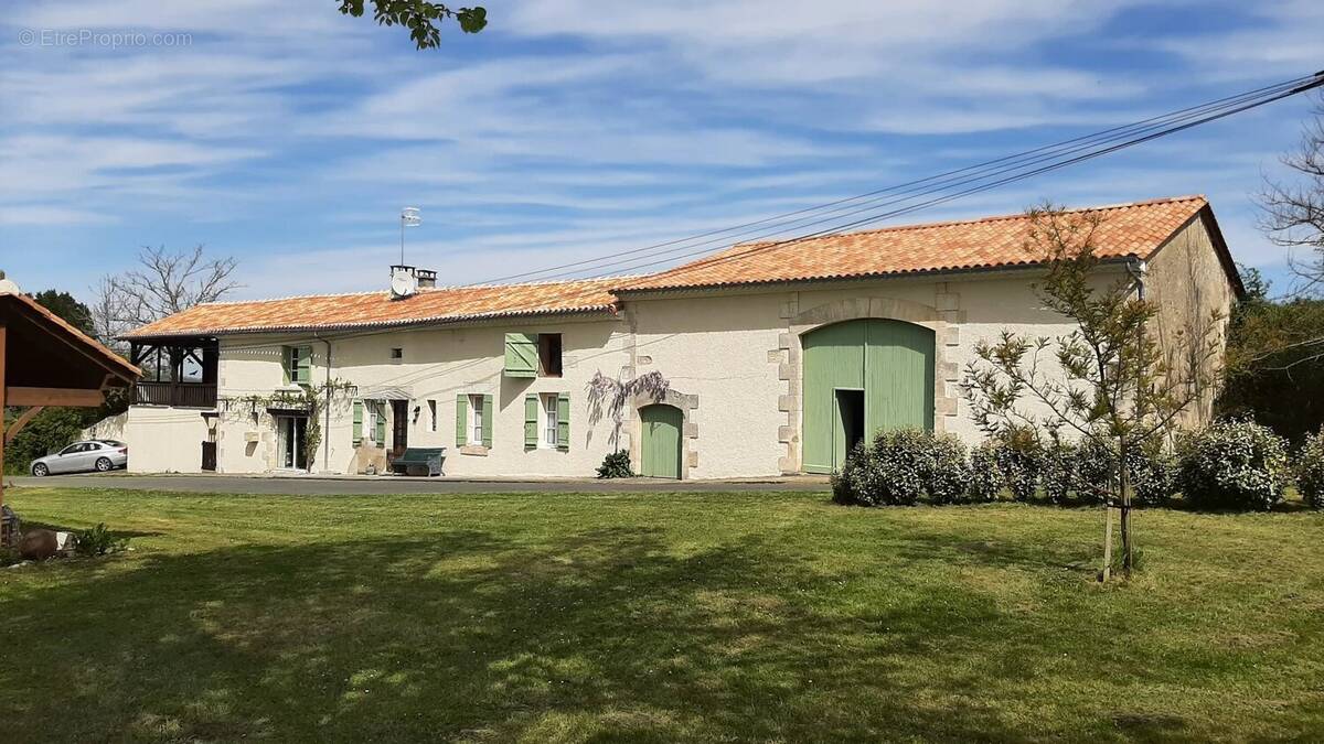Maison à VANXAINS