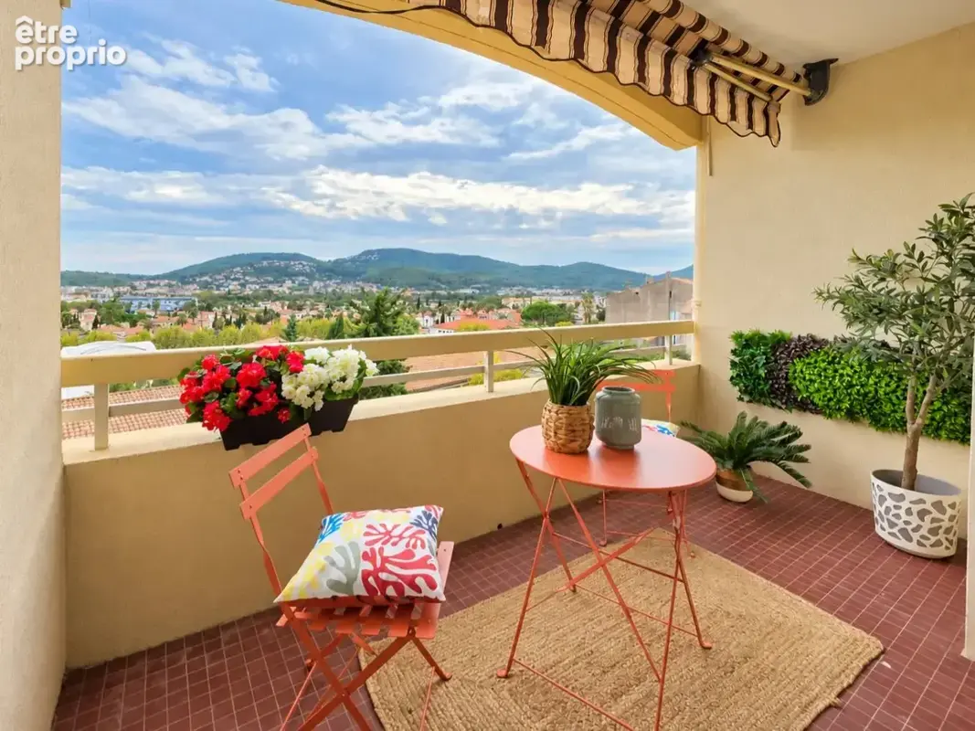 Appartement à HYERES
