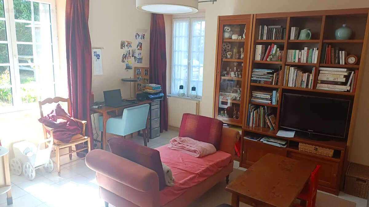 Maison à MENOMBLET