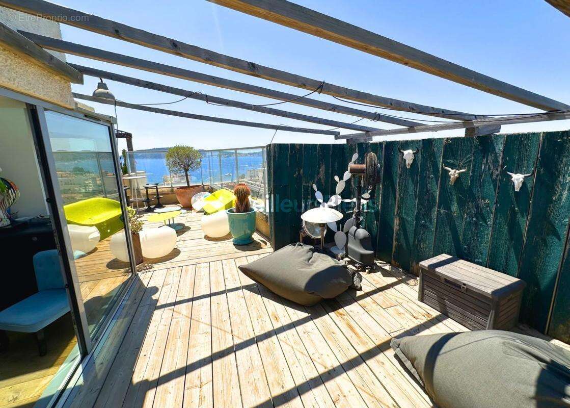 Duplex 6 pièces 115 m² à Toulon avec vue mer panoramique - photo 8