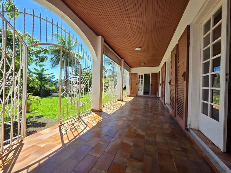 Maison à SAINT-DENIS