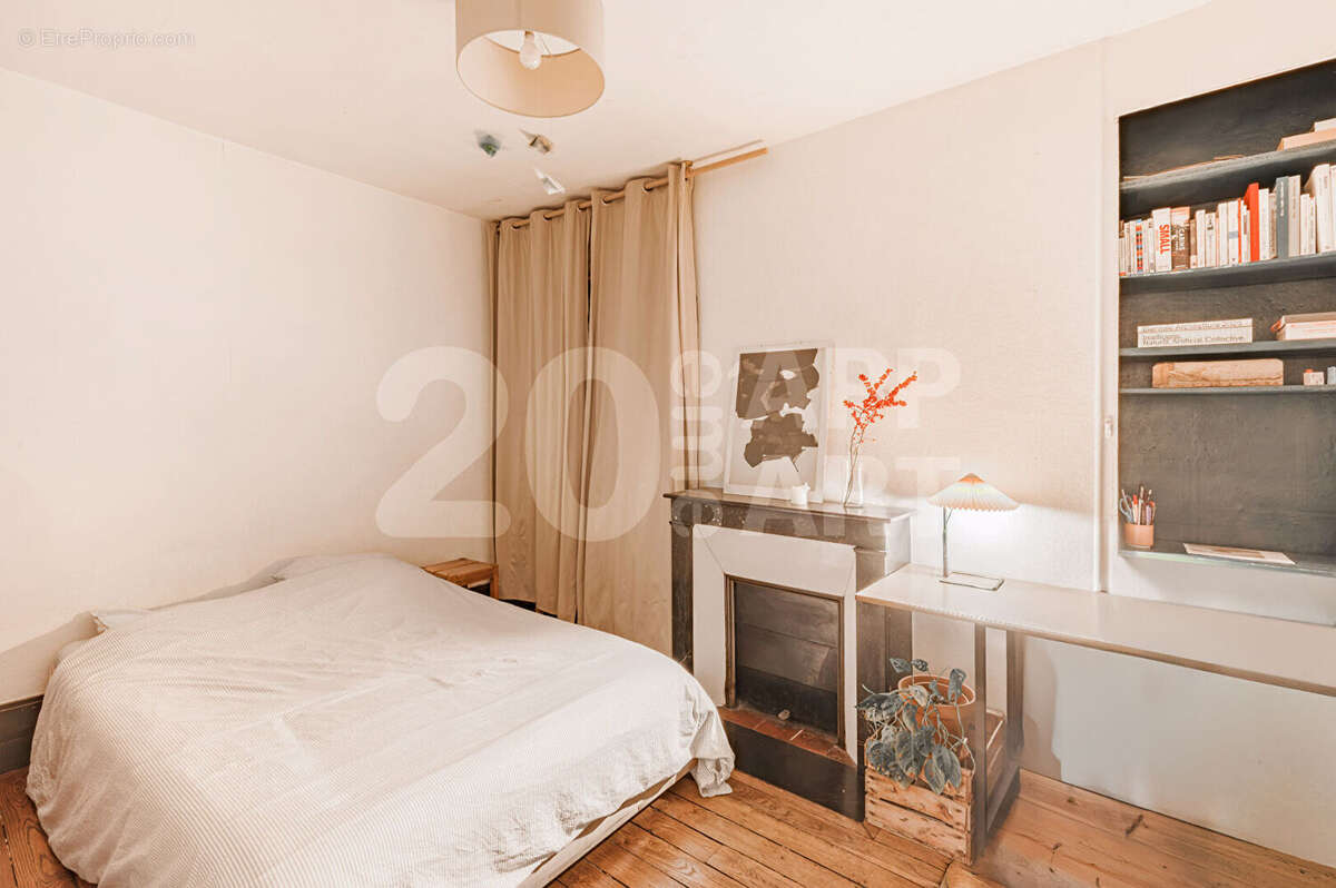 Appartement à PARIS-20E