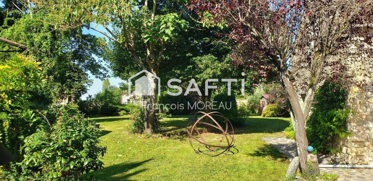 Maison 206 m² à Chaintreaux  - photo 2