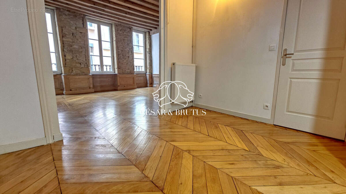 Appartement à LYON-1E