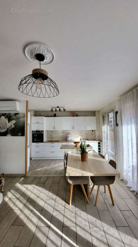 Appartement à MARSEILLE-3E