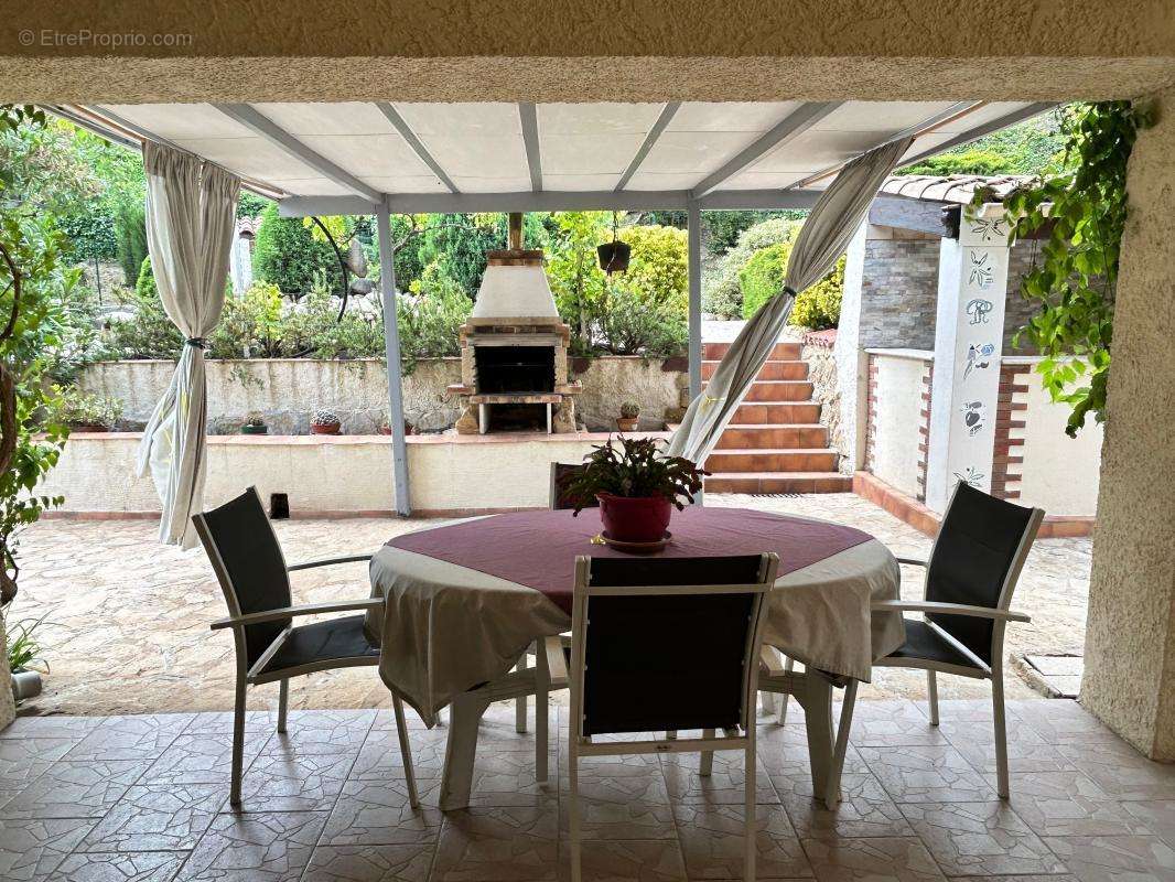 Maison à VAISON-LA-ROMAINE