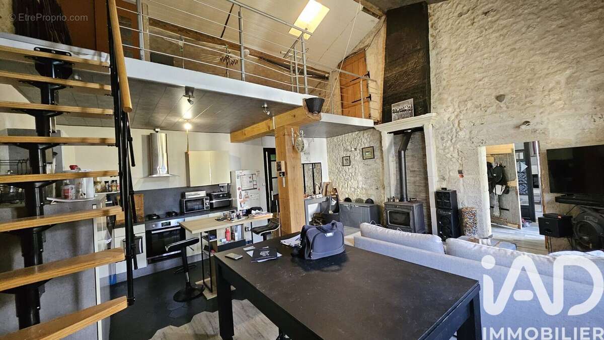 Photo 3 - Maison à LES GONDS