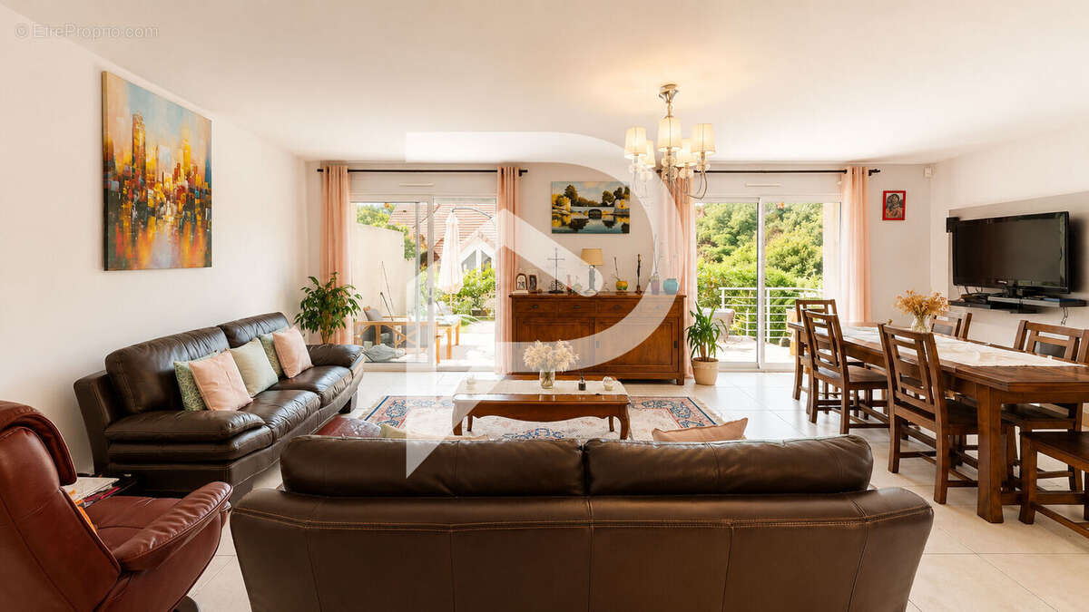 A Vendre Maison située à Orgeval de 6 pièces pour 142 m2 - photo 8