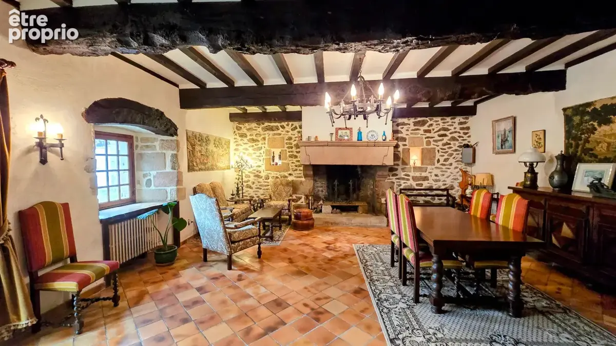 Saint Méloir Des Bois - Belle maison de bourg, dépendances, terrain arboré - photo 4