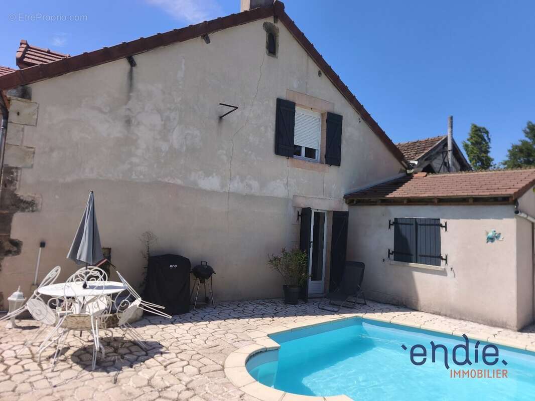 Maison a vendre 8 pieces (167 m²) à cosne d'allier - photo 19