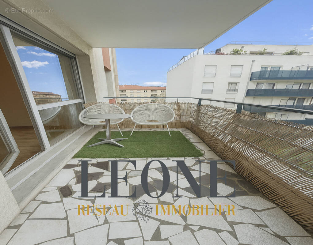 Appartement à SAINT-FONS