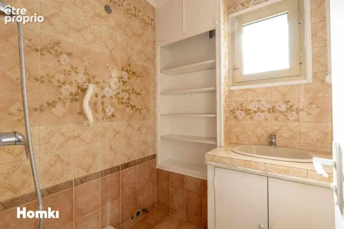 Appartement T4 de 64 m² à Antibes 06160, Rue Bricka - photo 6