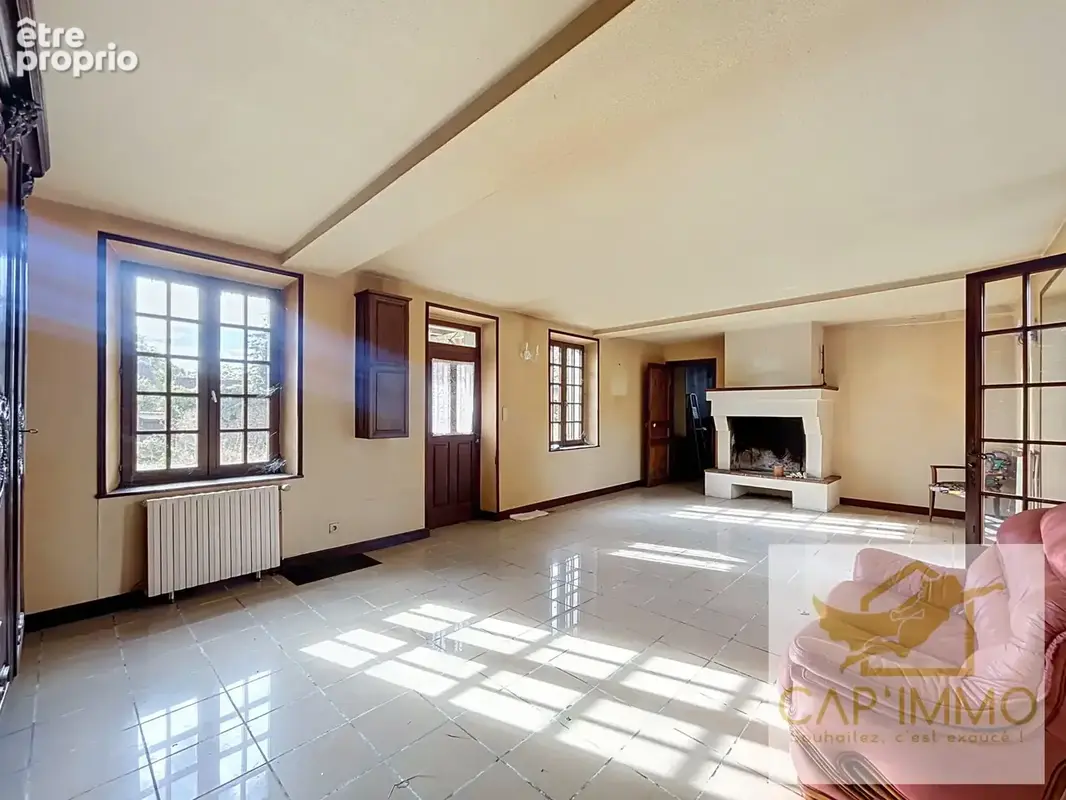 Maison 8 pièces 273 m² à vendre à Magny-En-Vexin (95420) - photo 2
