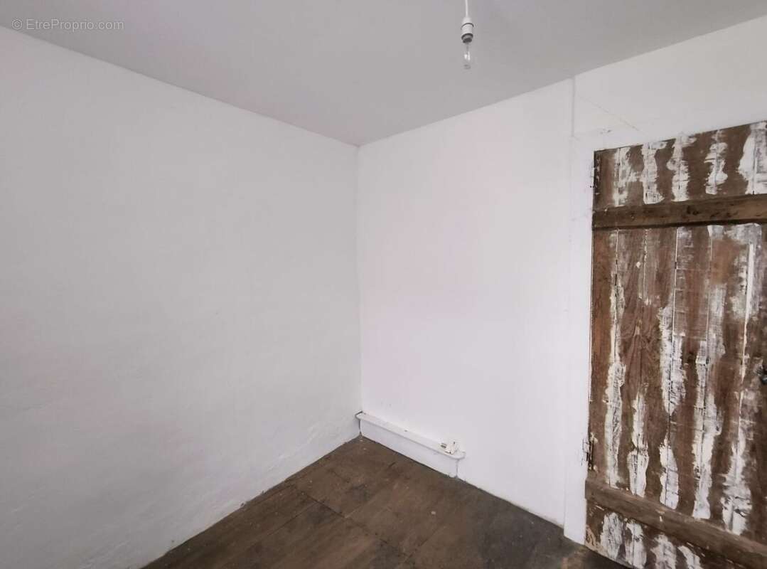 Maison à SAINT-SULPICE-LAURIERE