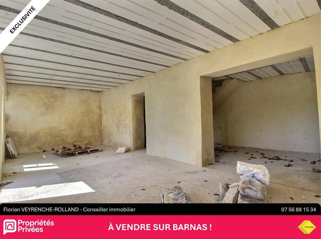 Maison à BARNAS