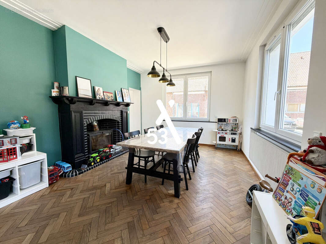 Maison 181 m² à Wizernes  - photo 4