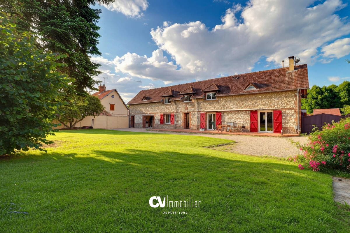 Maison à INCARVILLE